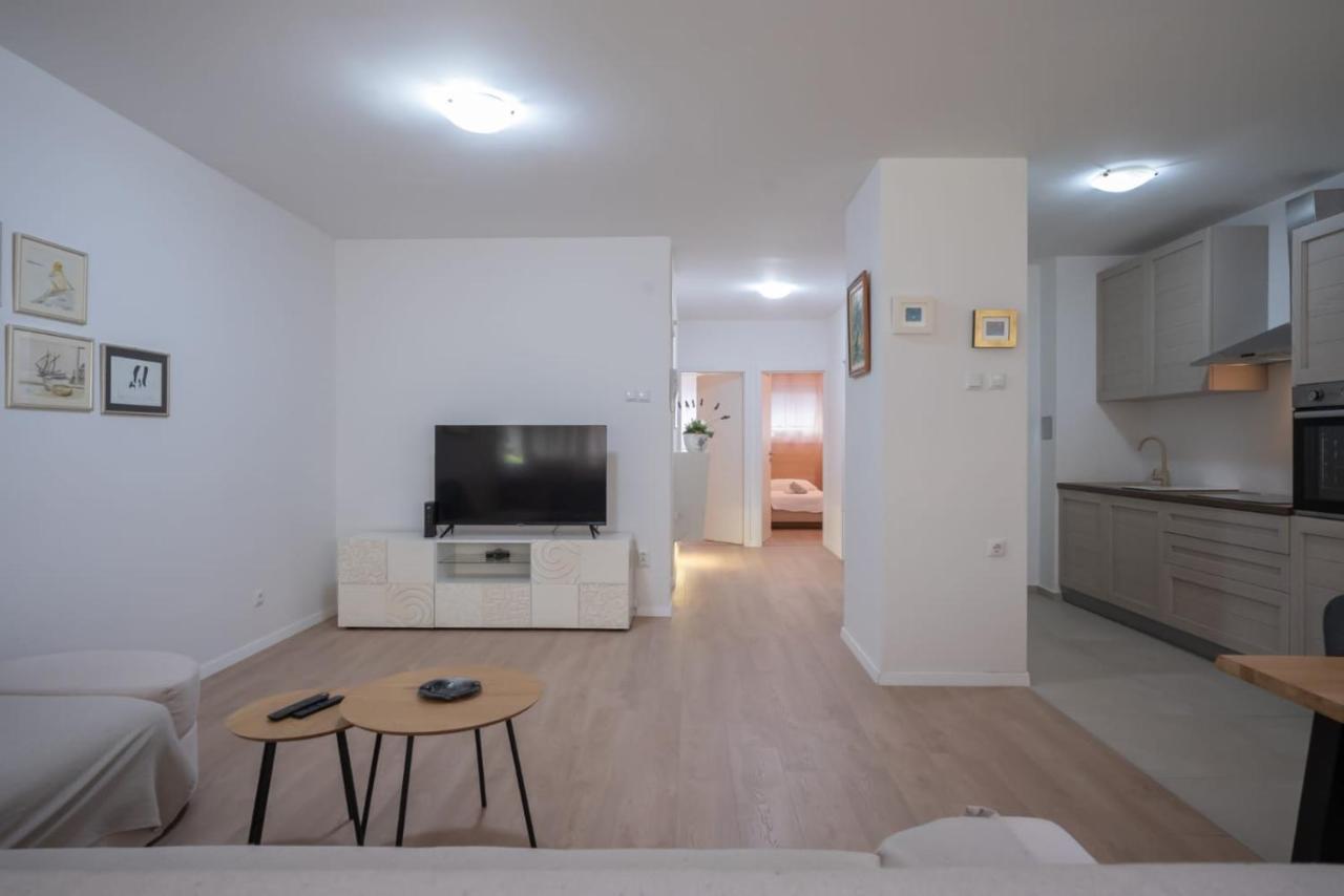 Apartman Mirjana Διαμέρισμα Σπλιτ Εξωτερικό φωτογραφία